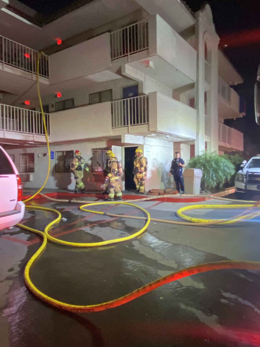 PHXFire's tweet image. Firefighters have extinguished a fast moving mansard fire tonight at a Motel 6 off of 51st Ave and McDowell Rd in Phoenix. 🚒
#pfd #bigred
#firstalarm #protectandserve 
#phoenixfiredepartment
#firefighter #tactics #strategy