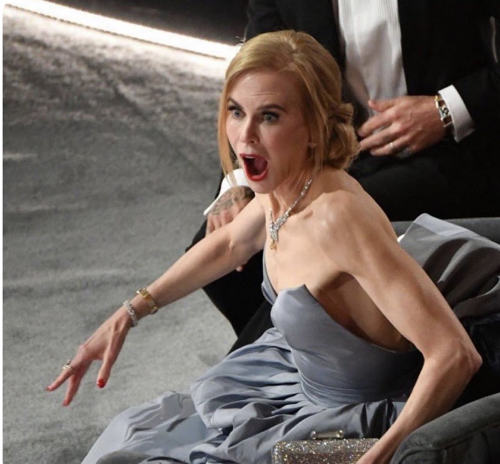 Skyblue7cm's tweet photo. Nicole Kidman is all of us watching  the #Oscars2022 #Oscars chisme https://t.co/eL3iQX4kdd
