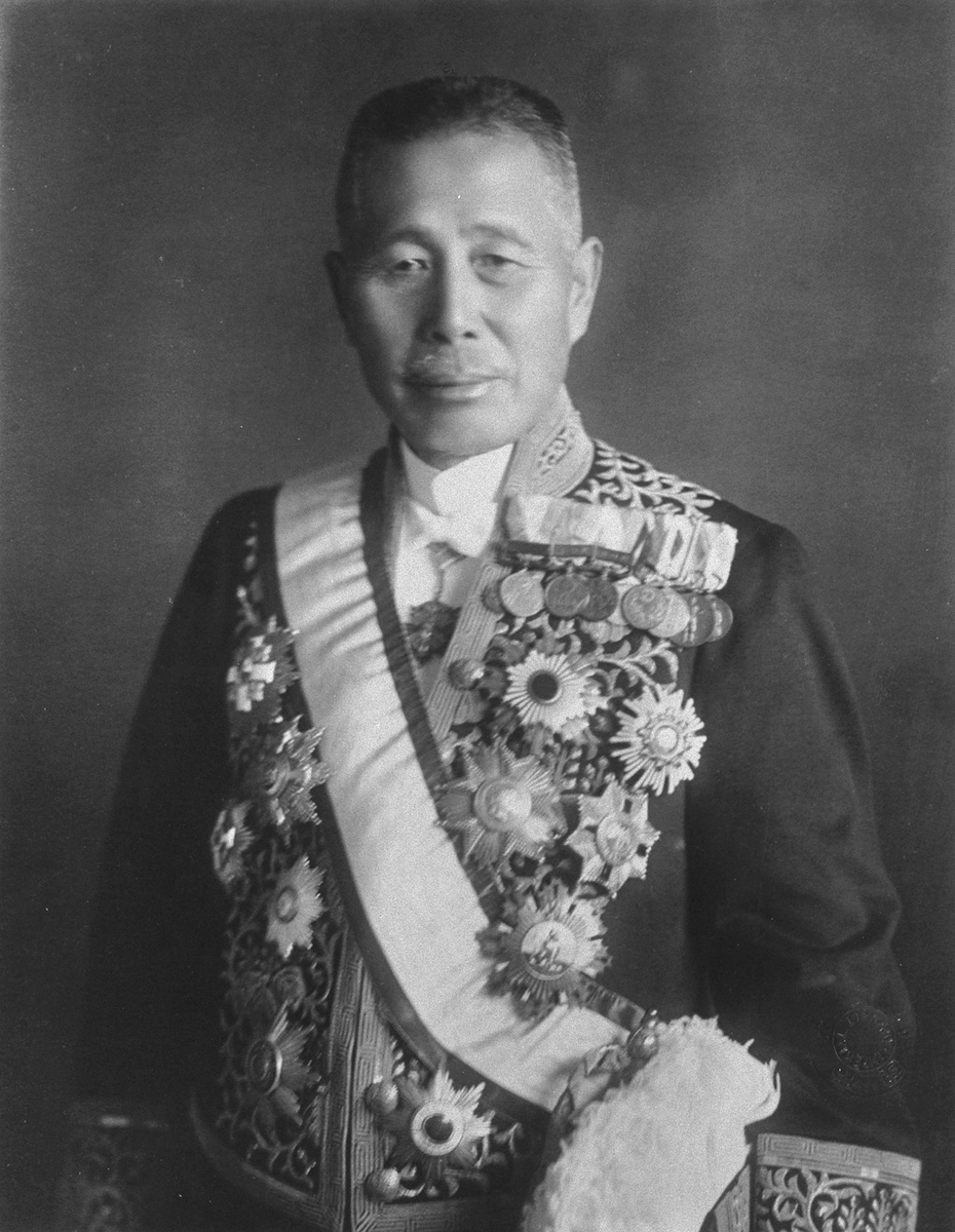 Two Koreans attempt to assassinate former Japanese Minister of War Tanaka Giichi (pictured) in Shanghai, but he escapes unharmed. In the crossfire, an American woman is killed and four others are wounded: