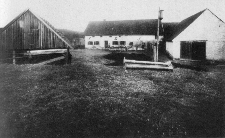 6 members of a small farmstead in Bavaria, Germany are all brutally murdered by an unknown assailant. Known as the Hinterkaifeck murders, the case remains unsolved. The site of the murders: