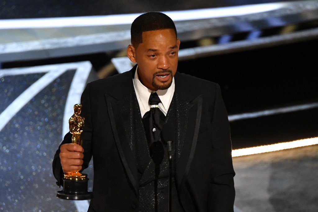 Will Smith may be asked to hand back his #Oscar due to breaking The Academy’s code of conduct, sources tell @nypost. 

🔗: nypost.com/2022/03/28/cou…