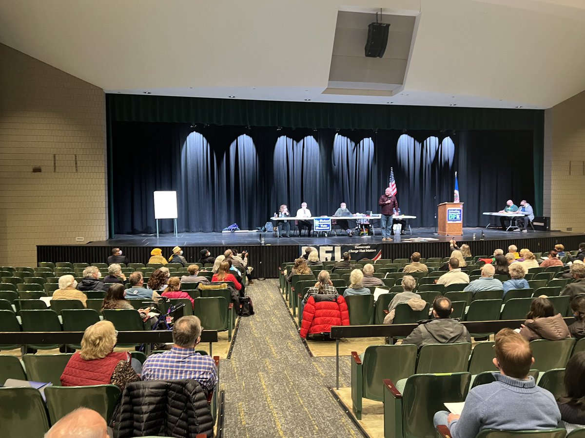 MNUpNorthLakeG1's tweet photo. @Tim_Walz "Full" and "Inspiring" is how you describe these photos, @GovTimWalz ???
😆😅🤣😂
#TimWalzLies
#OneTermTim https://t.co/Lw353Tgl6b