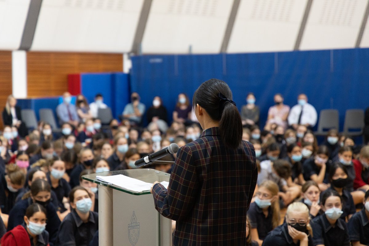 StCatherinesSyd's tweet photo. Congratulations to everyone who competed in the Clubs and Choirs junior public speaking competition held today. Well done to Mandy Chi Year 8 who was the winning speaker. Thank you Cleo Baldwin (Class of 2019) for being our guest judge. https://t.co/ljzRyZ9oIV