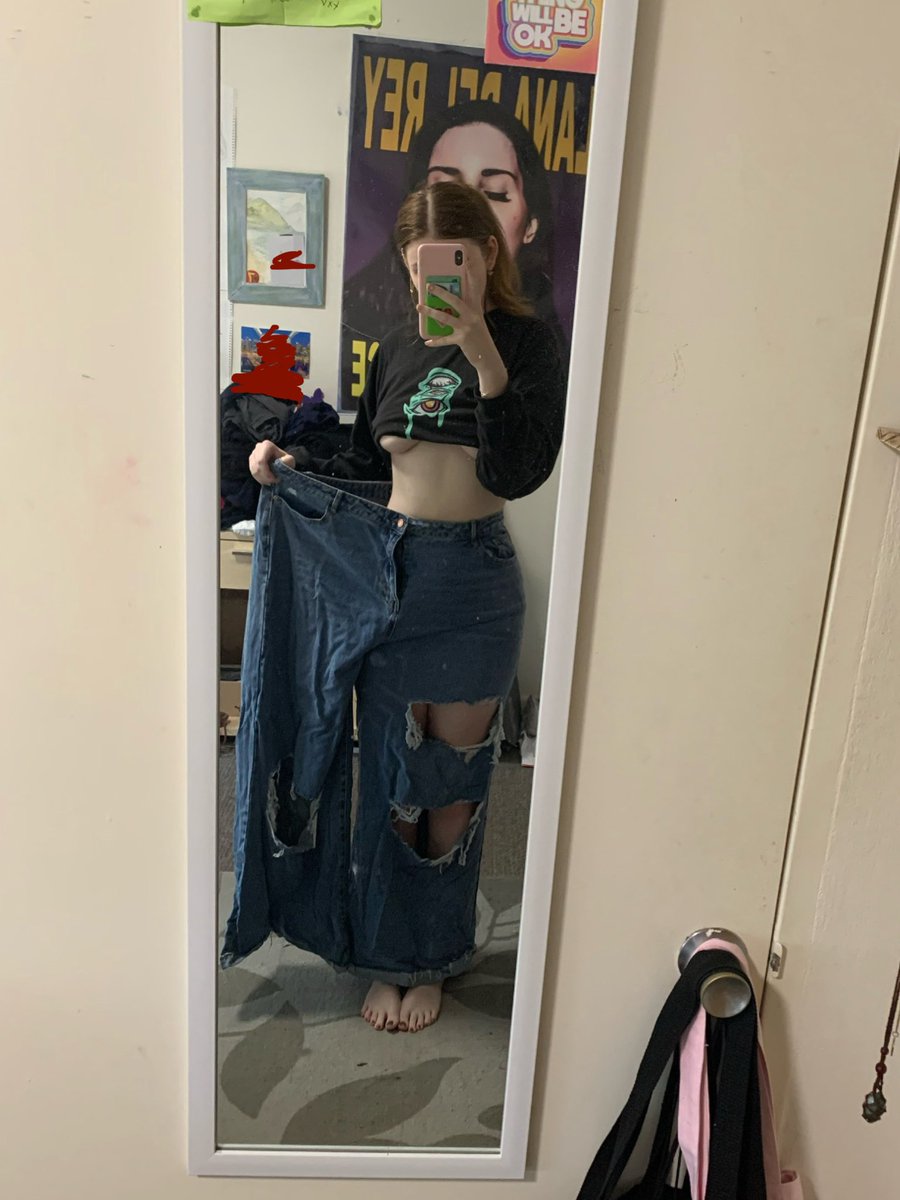 nymphonacid's tweet image. pants that were too small on october 1st 2021 on my february 26th 2022 body