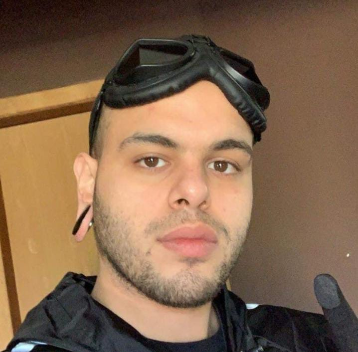 DilmaNameless's tweet photo. Opa povão tão como?
Demorei umas boas semanas pra postar alguma coisa mas é q tava complicada a situação pro meu lado
Essa semana dei uma estudada a mais sobre desenho e sobre o photoshop e esse foi o resultado de agora
Pfv quem curtir compartilha sapoha pq quero ser feliz vlw https://t.co/QROg53anIu