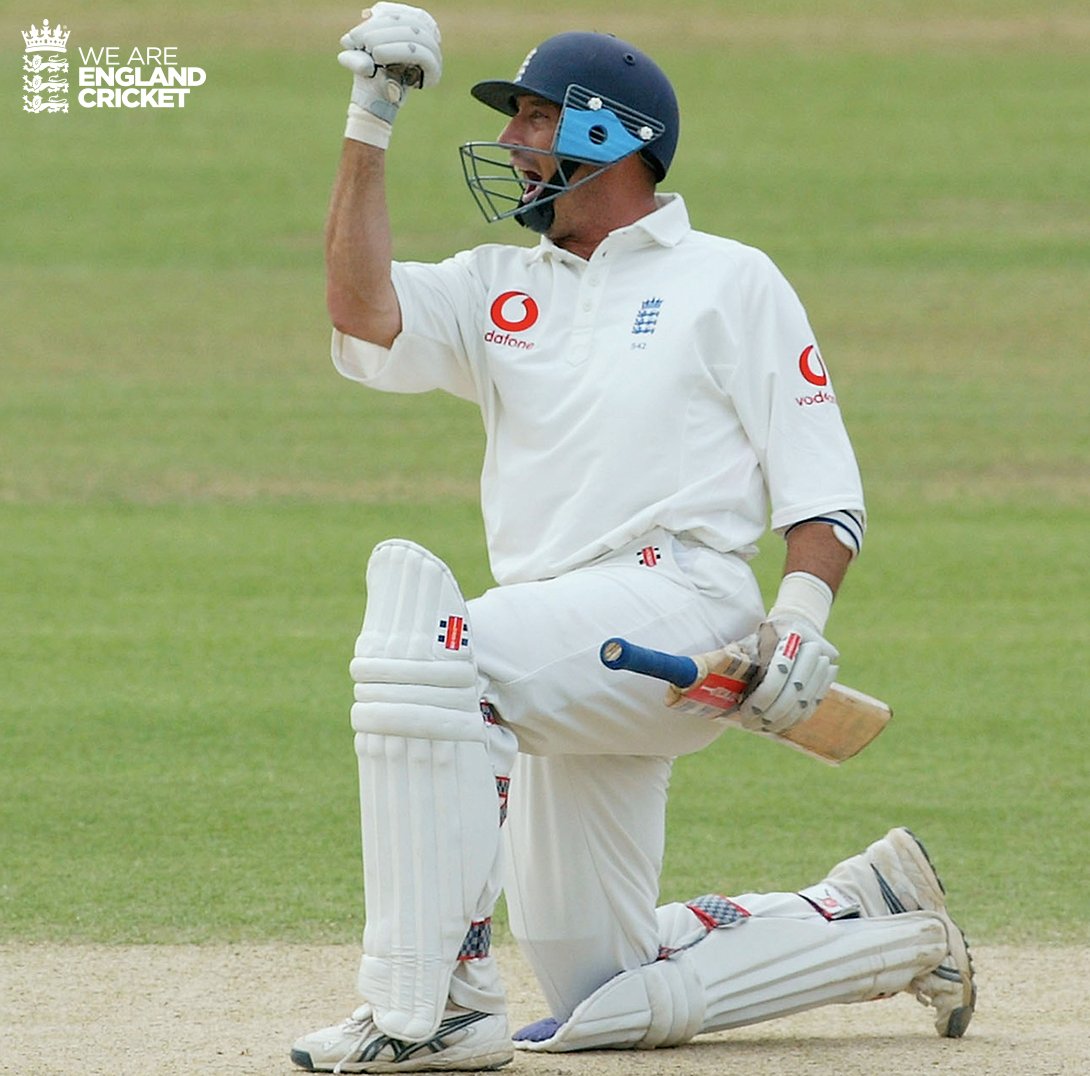 englandcricket's tweet image. Happy birthday @nassercricket! 🎂 

P.S. We're sorry for going a week early on it last week!