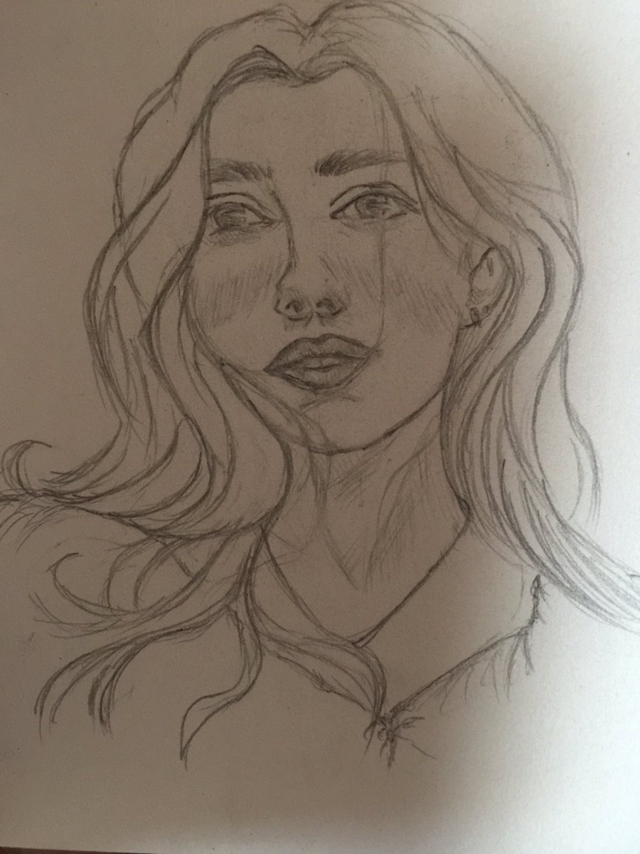 ellamaequiaroro's tweet photo. Animated freehand sketch. 

Swipe left to see the process of my sketch. 

#art #drawing #sketch #sketching #sketch_daily #sketchbook #freehand #artofinstagram #artoftheday https://t.co/dSR9y0sbcu