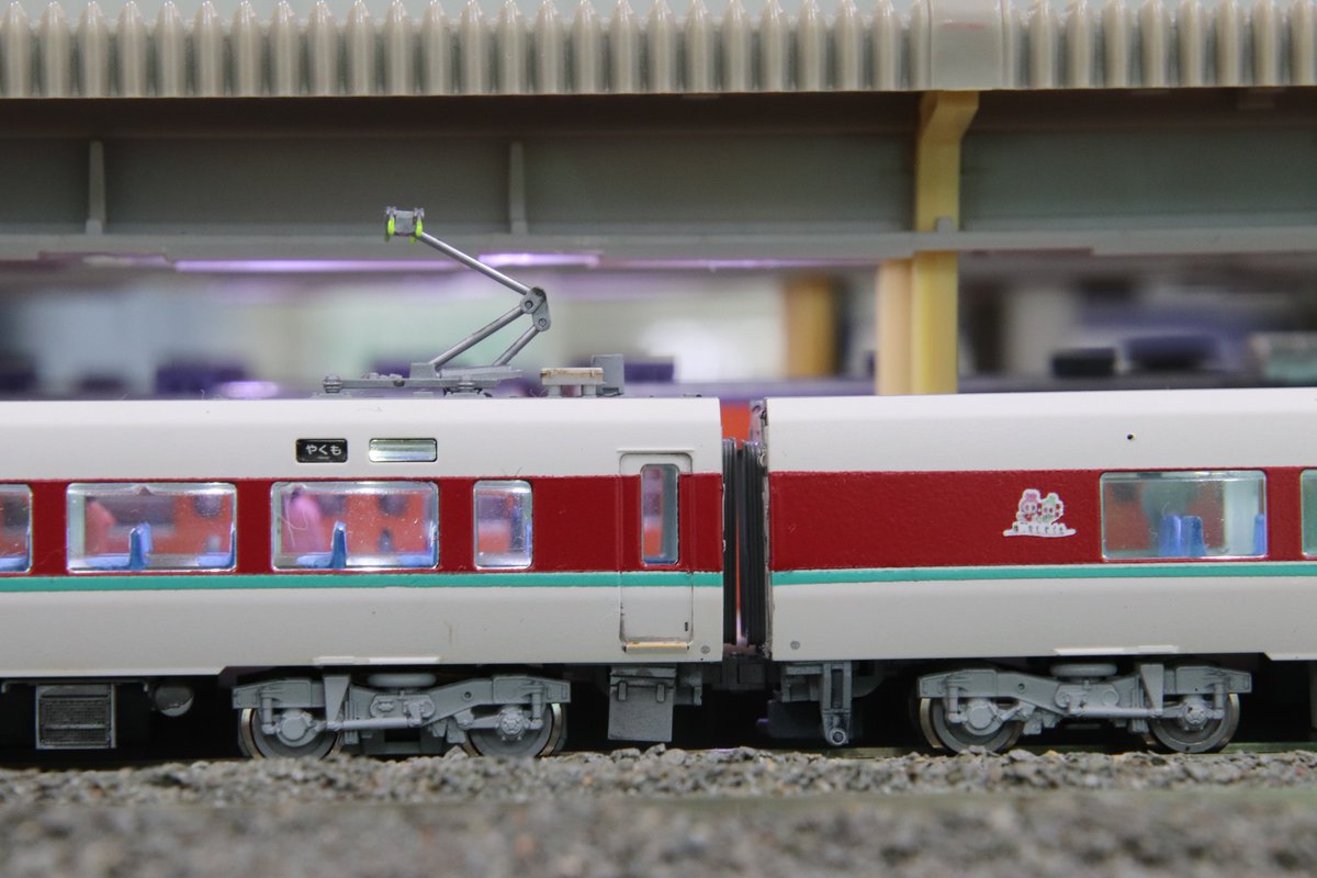 はい、というわけでジャンクで拾ったTOMIXの287系くろしおを再塗装して