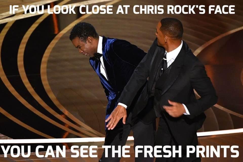 Tom Dustin tweet media