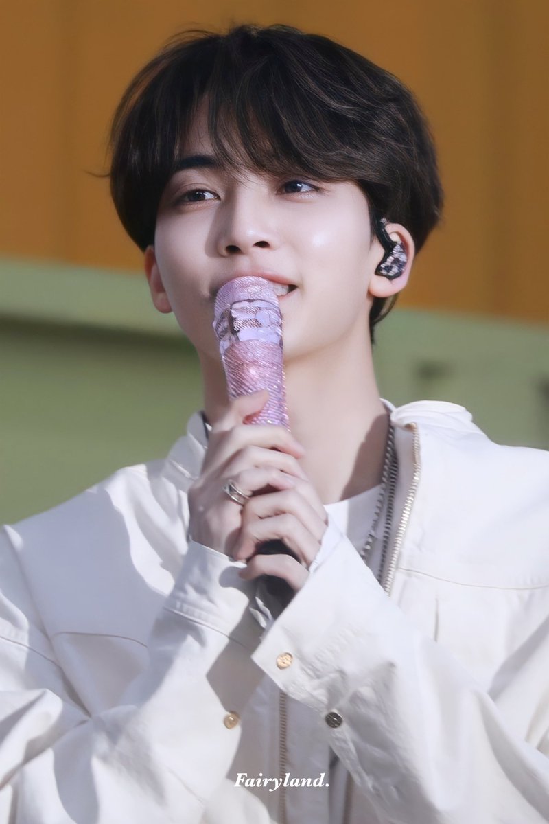 220326 캐럿랜드 Day2🐰
-

#세븐틴 ⁠ ⁠⁠⁠⁠⁠⁠⁠⁠#SEVENTEEN ⁠ ⁠⁠⁠⁠#정한 #JEONGHAN #ジョンハン