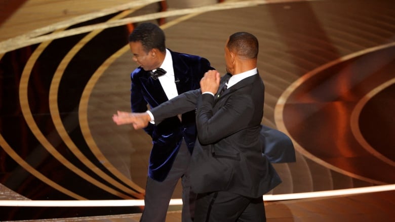 I can't believe the producers of the Oscar's just let Will Smith assault a presenter. Not only did they not escort him out, they gave him an award and let him give a teary eyed speech about how he's some great protector. Shame on Will and the producers. #Oscars #arrestwillsmith