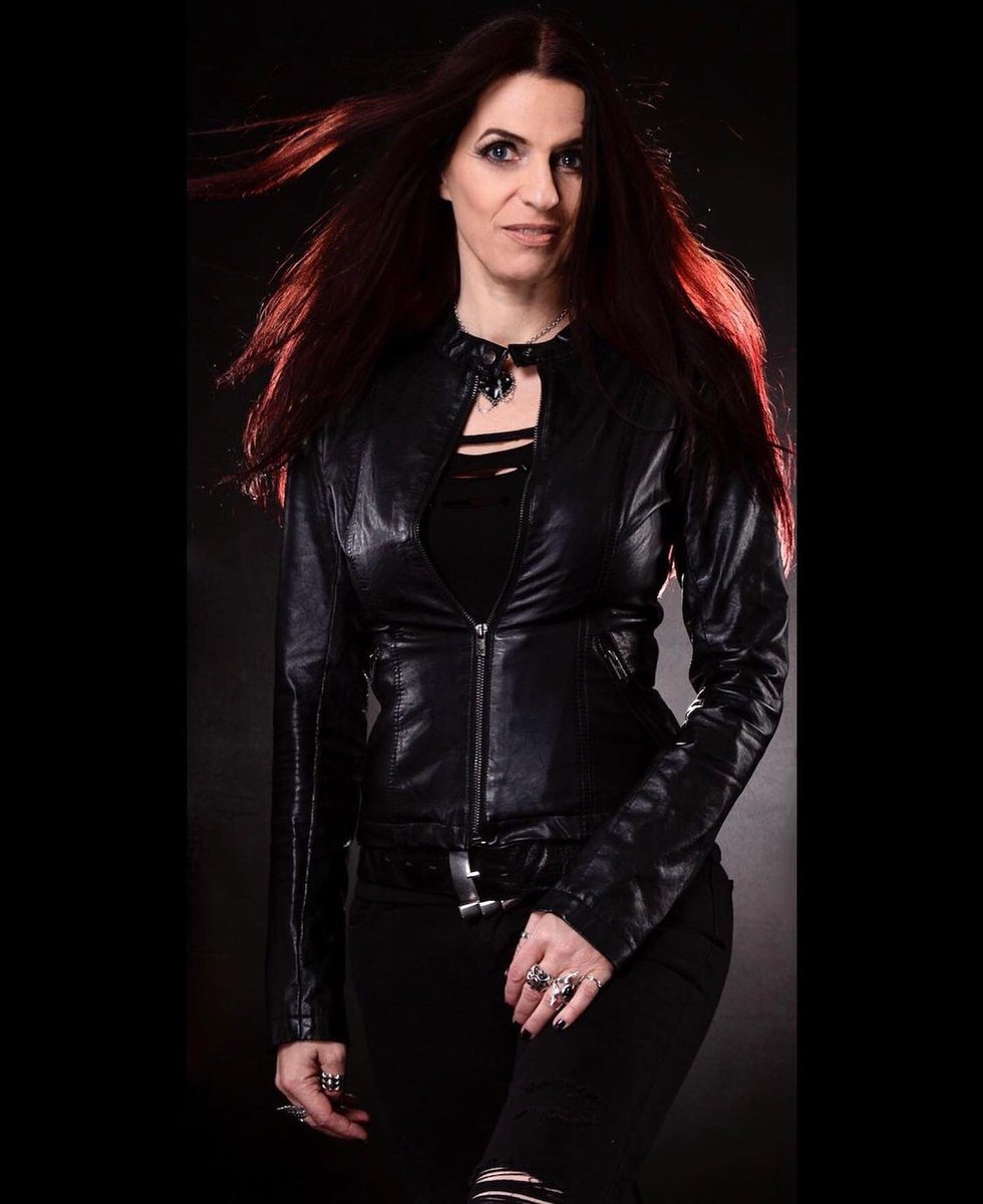 ✨ Happy Birthday, Nicole ✨

#miracleflair #happybirthday #metalheads #nicolehartmann #metalsinger #vocals