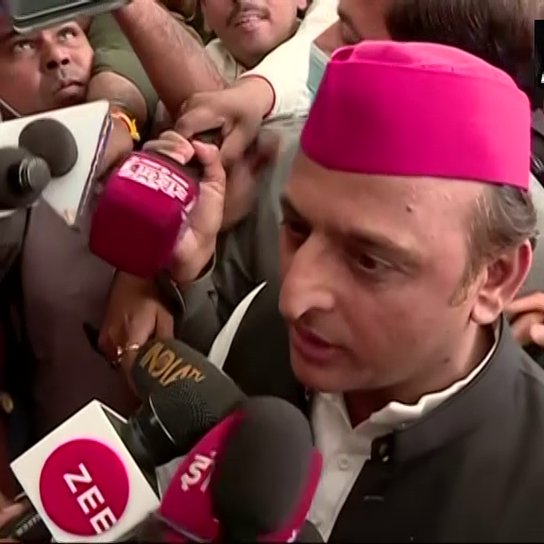 केवल बेंच बदल गई है, मैं अब विपक्ष में बैठूंगा। सरकार की जवाबदेही के लिए विपक्ष काम करेगा और विपक्ष की भूमिका सकारात्मक होगी : यूपी विधानसभा में विपक्ष के नेता और समाजवादी पार्टी के अध्यक्ष #AkhileshYadav  , #Lucknow <a href="/samajwadiparty/">Samajwadi Party</a> @MediaCellSP 
⏩bit.ly/3tLJxV6