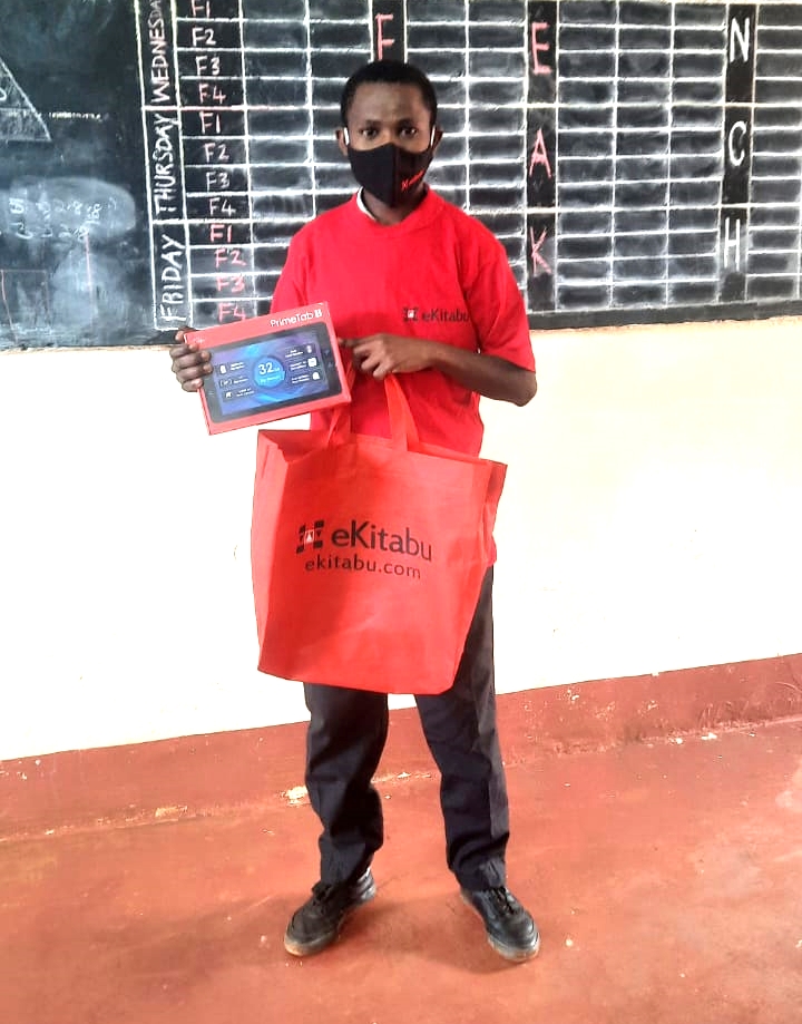 ekitabu's tweet photo. Congratulations to Muindi Thambi, Digital Essay Competition 2022 winner in Kenyan Sign Language videos Secondary category. Joshua is a student at Kambui Secondary School for the Hearing Impaired in Kiambu County. #DECWinners #essays https://t.co/Qag0ujX49Y https://t.co/eKHGDv9snJ