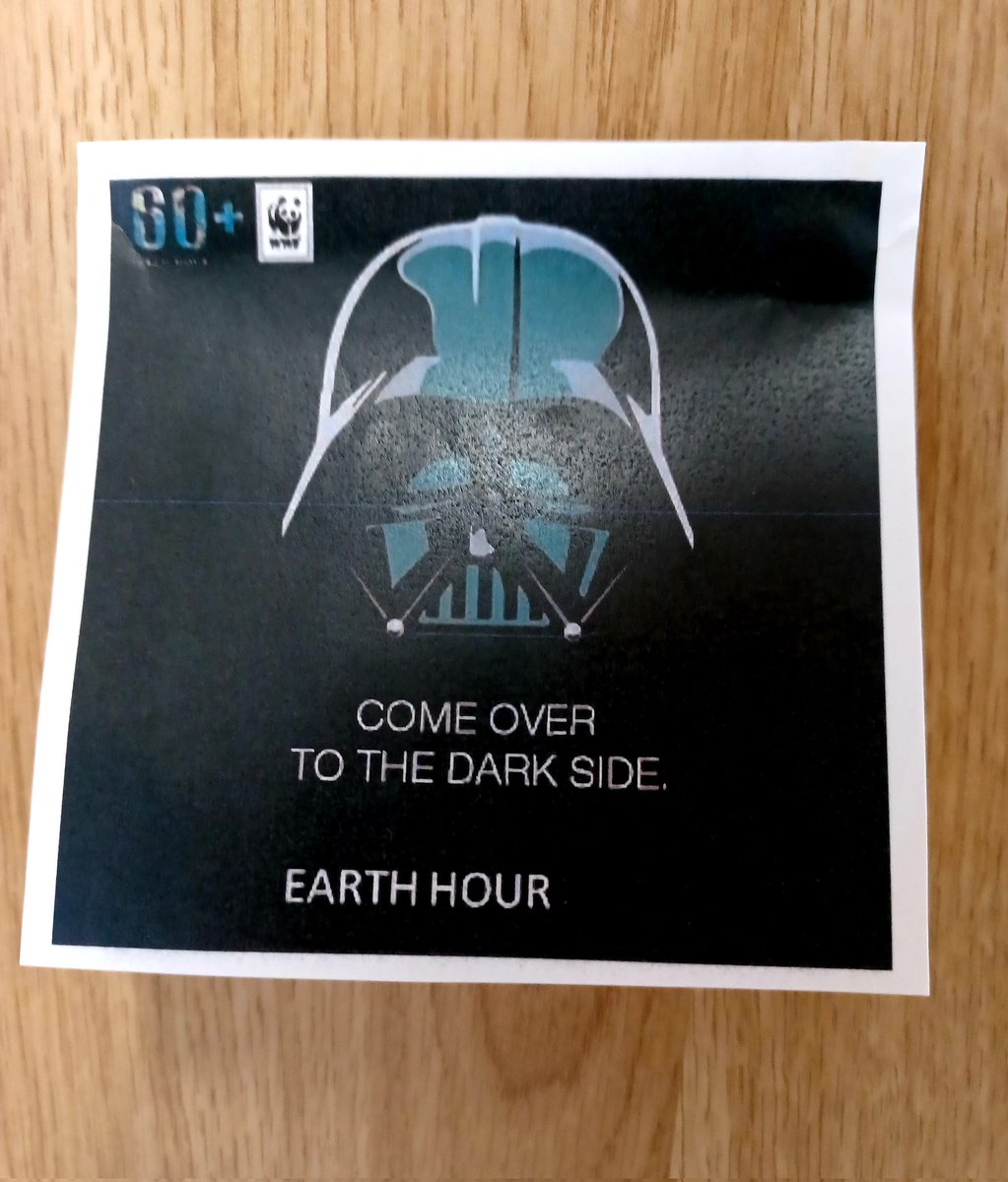 rakokiven's tweet photo. #EarthHour2022'ia vietettiin viikonloppuna. Rakiksessa ilmastonmuutoksesta muistuteltiin jo perjantaina. Siksi mm. ruokailu järjestettiin normaalia hämyisemmissä tunnelmissa.
#lahtipop #Loisto #Nastola #ilnastonmuutos https://t.co/vRSHnTT15J