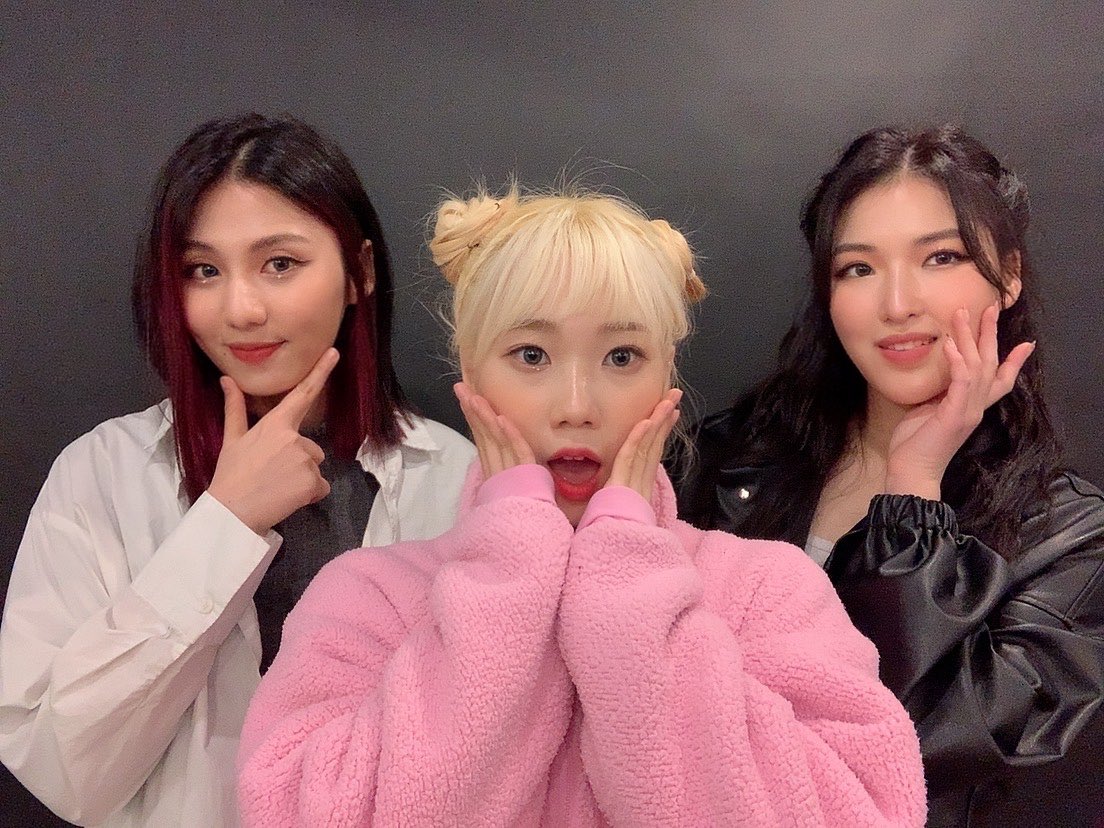 RumbleG3's tweet photo. 우리는 럼블G✨깜박해서 올리지 못한 사진 업로드 합니다📸
I Love U all all all💕

#rumbleg #kpop #girlgroup #everyother #didi #gayun #barum https://t.co/gcLslmJaCP