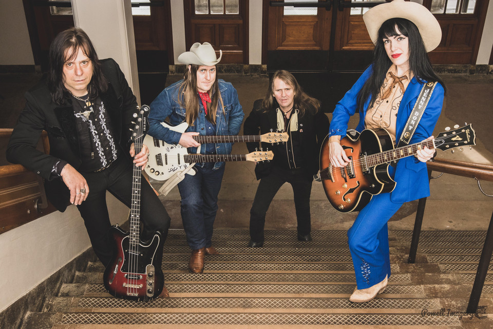Don’t miss an awesome night of cowpunk with JENNY DON’T AND THE SPURS Friday May 13th at Soulbelly BBQ, with special guests DOG PARTY! Tickets on sale now at https://t.co/WnOYmwYqfW #jennydontandthespurs #cowpunk #country #livemusic #vegas #dtlv https://t.co/KUNCEdxdwv