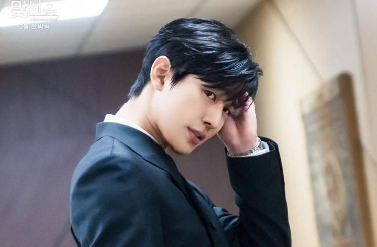 Cepetttan dong jam 10 malemm ga sabarrr #ABusinessProposalEP9