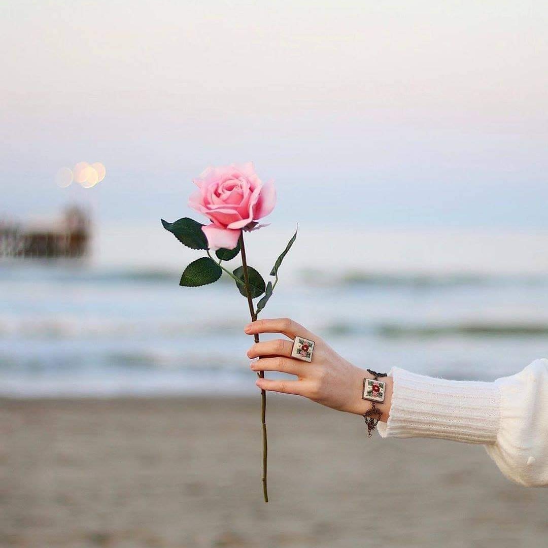 ذنبهُ عظيم عند الله، من أطفأ وهج الحياة في عين إنسان كانت أيامُه بخير."