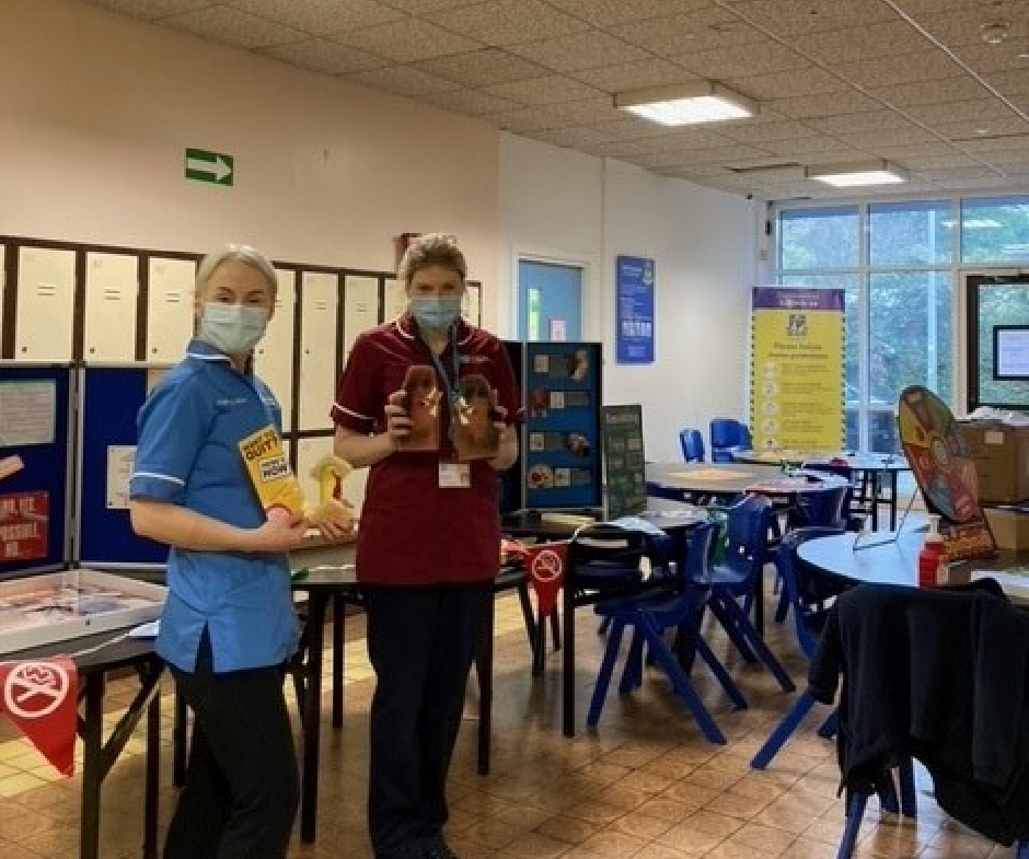 Make March your month to Quit 🚭 Highlighting the importance of #NoSmokingMonth our Larne/B'Clare Nursing team visited @LarneHigh School to share w students: The 4,000 chemicals in cigs The effects smoking has The benefits of giving up Where to get help #StopSmokingNI