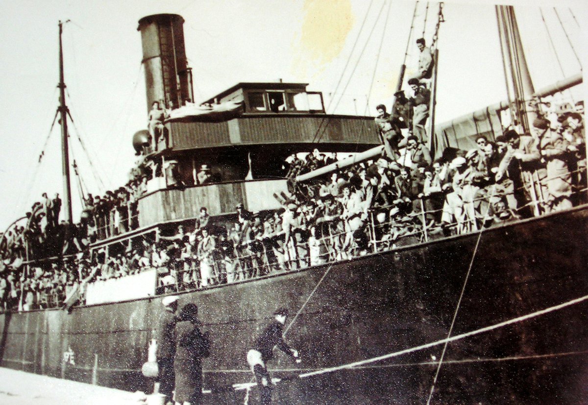 Hoy, 28 de marzo a las 22:30 h, se cumplen 83 años de la salida del buque Stanbrook del puerto de Alicante con aproximadamente 3000 personas. Unos días antes del final de la Guerra Civil. Hilo 🧵 ⬇️ 1/12