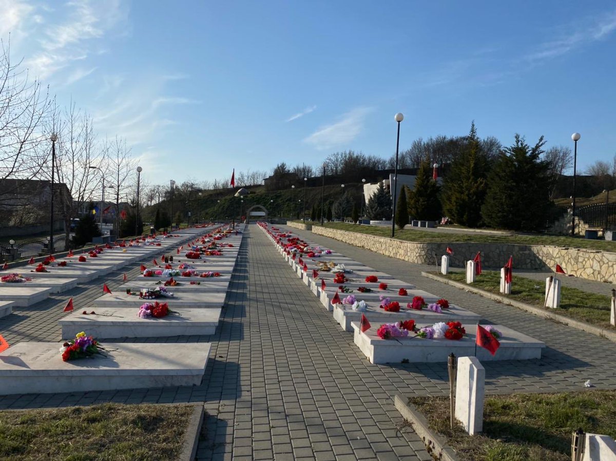 SyleUkshini's tweet image. Date of March 26th (1999) marks 23 years since the massacre in #Krusha e Madhe (Kosovo), where Serbian forces killed 243 people. Krusha e Madhe massacre evidence of Serbia’s genocidal regime