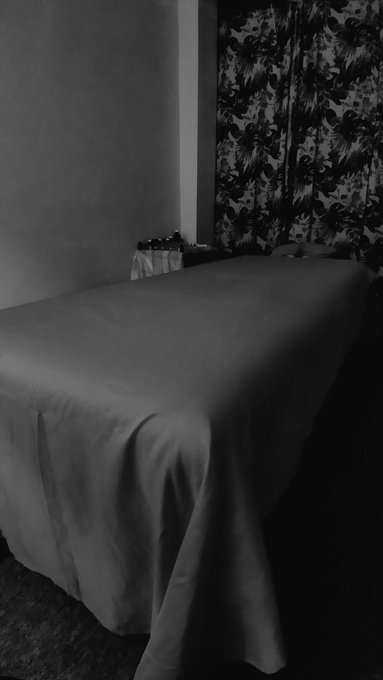 Early massage, Naughty, Naughty. 😎 #Monday  #Mondayvibes #massage #MassageFullBodyMassage #apointmentsonly<a href="/tag/monday"class="tags">#Monday</a><a href="/tag/mondayvibes"class="tags">#Mondayvibes</a><a href="/tag/massage"class="tags"><span>#massage</span></a><a href="/tag/massagefullbodymassage"class="tags"><span>#massagefullbodymassage</span></a><a href="/tag/apointments"class="tags"><span>#apointments</span></a>