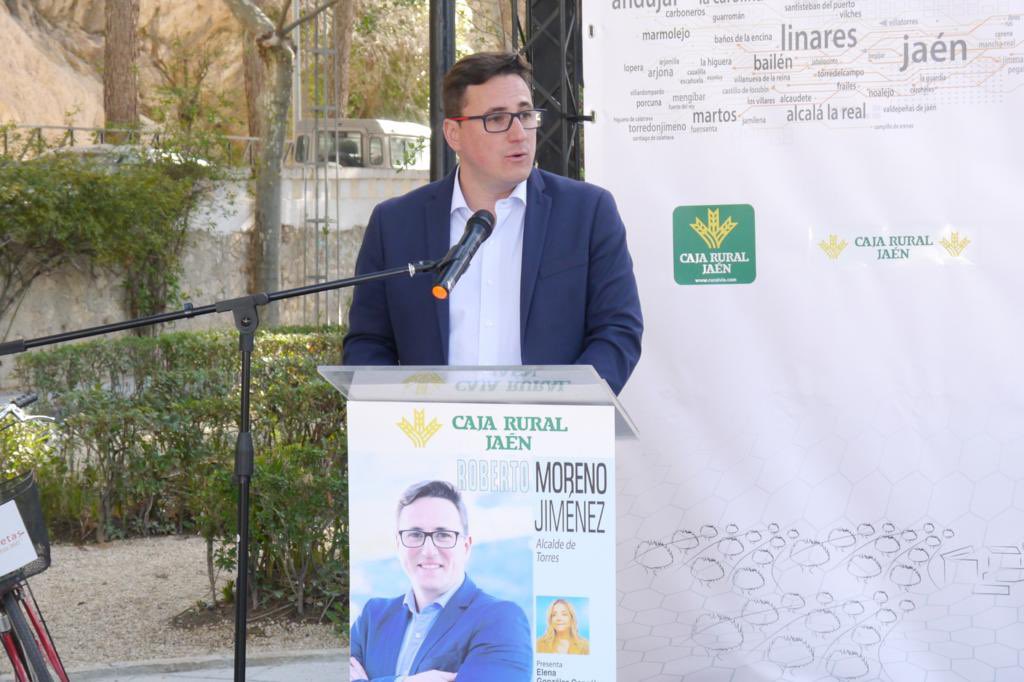 Paco Reyes es el enemigo público número uno de la provincia.

➡️ Es culpable de las decisiones que tomaron los gobiernos socialistas y que perjudicaron a #Jaén.

🗣 <a href="/robertomj_/">Roberto Moreno</a>
#TorresAvanza