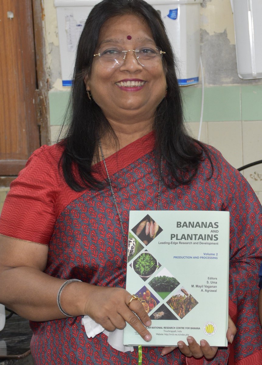 anuagrawal_icar's tweet photo. Finally the hard copy of our edited 2 volumes on 'Bananas and Plantains -Leading-Edge research and development' is out!
Thanks co-editors Dr S Uma and Dr Mayil Vaganan @ICAR_NRCB and all contributing authors
@INbpgr https://t.co/tAM4s6nJyr