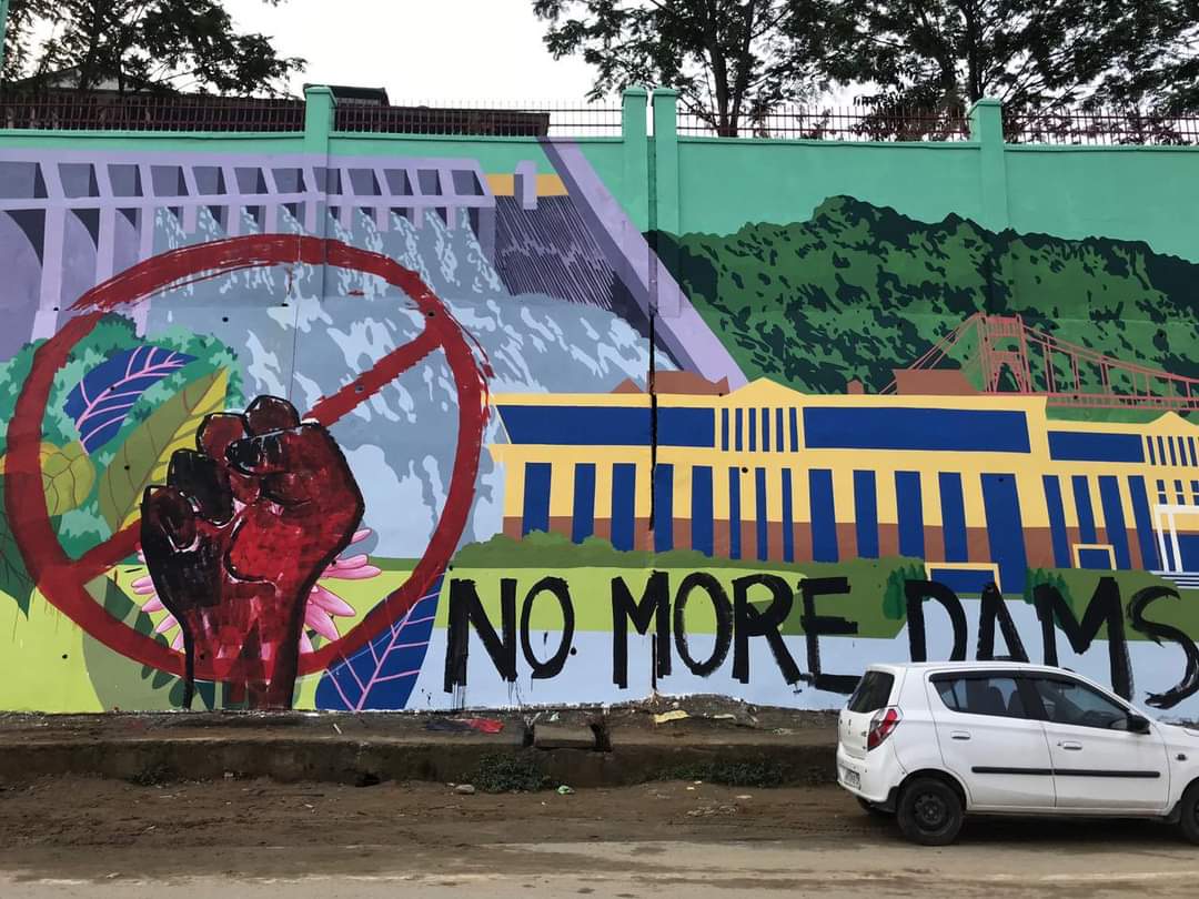 FArunachalee's tweet photo. Tum log jise defacement ka naam de rahe ho main use embellishment kehta hoon. The activist has colossally enhanced the meaning of the original art like a true master would enhance the art of a fledgling apprentice. Now this is what a real wall of harmony should look like. https://t.co/5aqFnB1prI