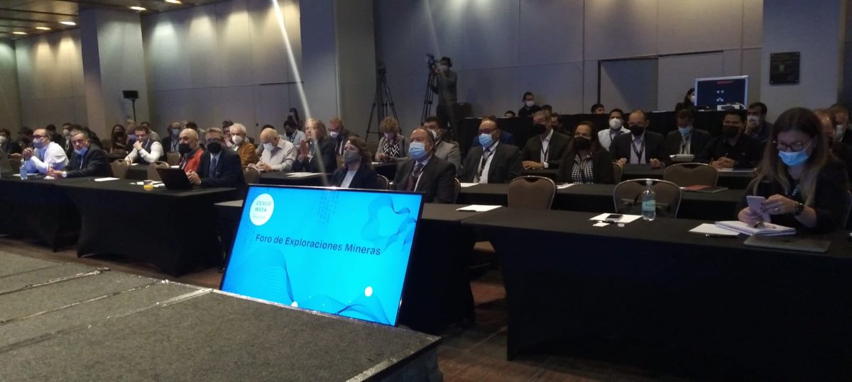MinMineria_cl's tweet image. 🟠 Ahora | Ministra de #Minería, @MarcelaHernando, participará en la inauguración del Foro de Exploraciones Mineras de la #CescoWeek @CentroCESCO