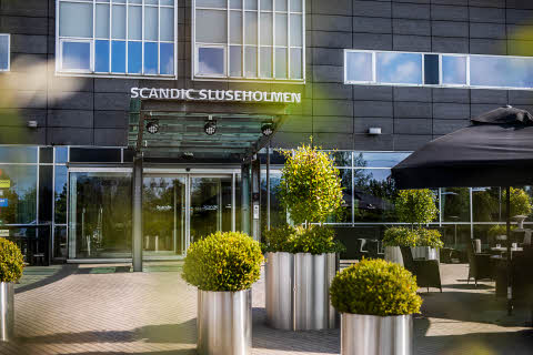 CO2_captureconf's tweet photo. Scandic Sluseholmen is our conference venue!

The hotel is ideally situated between downtown Copenhagen and beautiful parks.

For more details visit https://t.co/jY9tjOE6vk

#scandichotels #sluseholmen #copenhagen #conference https://t.co/Wox3KxLcv0
