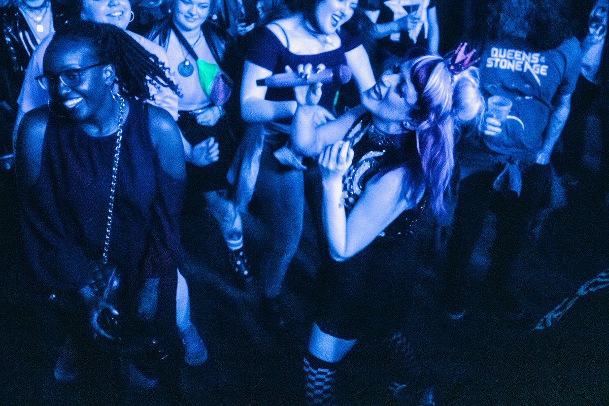 Salvation Jayne (@salvationjayne) on Twitter photo Southampton!! We can't wait to see you Thursday <a href="/joinerslive/">The Joiners</a> for our very last show on this tour! Gunna be a killer night with @SNAYX_UK & <a href="/ReawakenBand/">Reawaken</a>! Who's coming!?
Tickets: bit.ly/35gxcyU
📸 <a href="/LensOfAWool/">Lens Of A Wool | Jenn</a> Southampton!! We can't wait to see you Thursday <a href="/joinerslive/">The Joiners</a> for our very last show on this tour! Gunna be a killer night with @SNAYX_UK & <a href="/ReawakenBand/">Reawaken</a>! Who's coming!?
Tickets: bit.ly/35gxcyU
📸 <a href="/LensOfAWool/">Lens Of A Wool | Jenn</a>