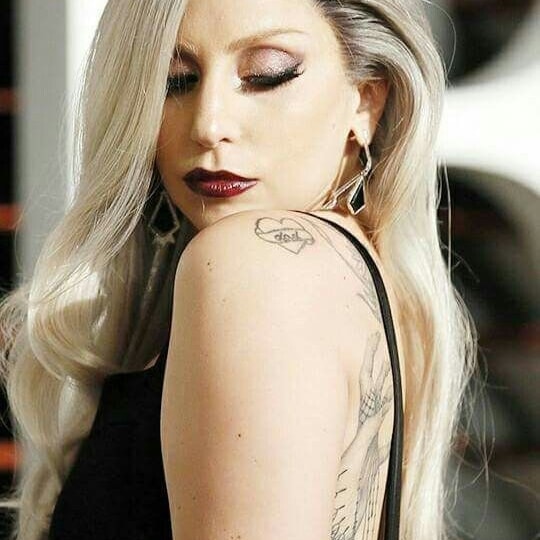 Happy birthday lady gaga my Mather monster I love you         