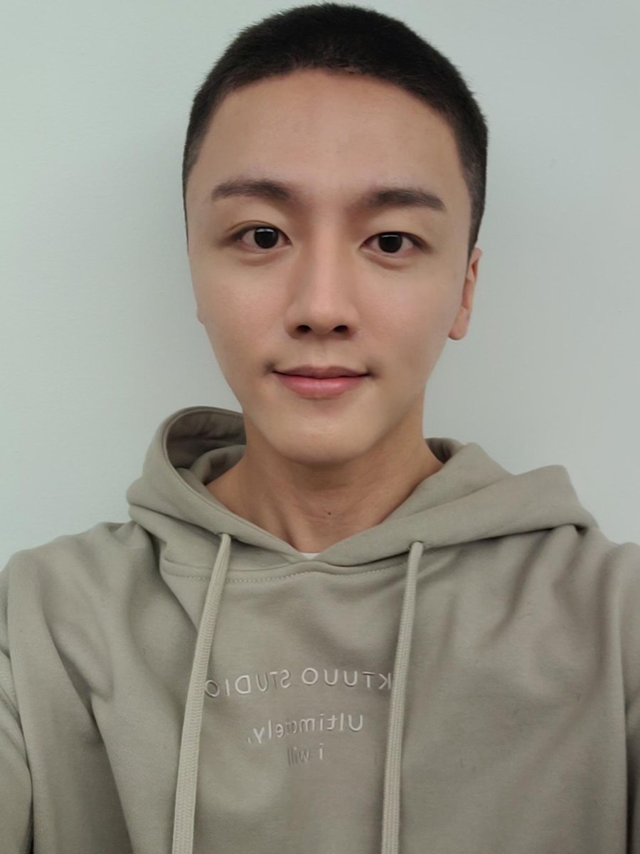 privfrommsf9's tweet photo. 🖥🍀 22.03.28 📸

- do have a good sleep tonight!!👋🏻 https://t.co/4PV7hGLROq
