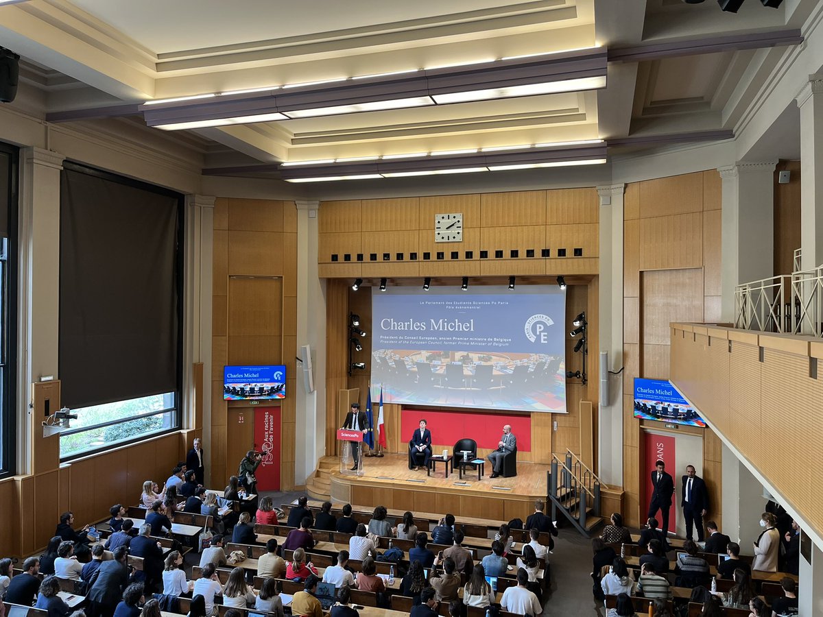 "C’est un honneur pour notre université de vous recevoir <a href="/CharlesMichel/">Charles Michel</a>, dans ces temps si complexes et si troubles. Cet honneur est aussi une forme de responsabilité en ce 150e anniversaire de notre institution : celle de poursuivre l’œuvre de nos fondateurs." <a href="/MathiasVicherat/">Mathias Vicherat</a>