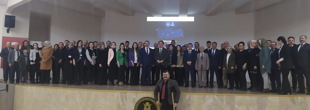 AksarayIl's tweet photo. Nüfus Personeli Eğitim Programı Kapsamında İlimizi ziyaret eden  Genel Müdür Yardımcımız Sayın @ErccanTuran beye, Eğitime destek ve katkılarından dolayı Valimiz Sayın @hmzaydg  Vali Yardımcımız Sayın @mehmettanr15  beye  sükranlarımızı arz eder saygılar sunarız.
@salihahmet2011 https://t.co/VR4lK5qsJY