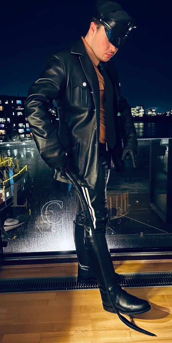 LeatherMedC tweet media