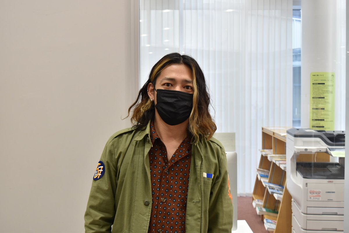 kai0329akita's tweet photo. 月曜rugmix、見学行ってきました!
代打ラスト回ということで今日はゲストさん多め✨
改めてササキさんの人脈の多さ、トークの引き出しの凄さに圧倒された回でした😆🎵
来週はーちゃん復帰!駆けつけねば🏃
#ねじ
#ササキユーキ
#MatingRhythm
#長谷川瞬
#ちぇす
#mixafm
#fmakita
#エリアなかいち https://t.co/9CTJK0yLNb