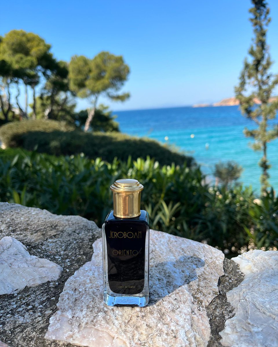 rosinaperfumery's tweet photo. Oriento 🌳🌊☀️
Jeroboam 
Vanina Muracciole
" A magical floriental. Oudh, cinnamon, guaiac wood, saffron and rose essence on a red musk base. A stunning floral personality. "
#vaninamuracciole #jeroboam #oriento   #rosinaperfumery #perfume #niche 
📦https://t.co/v9vZUMvqWi https://t.co/uPSdBQCUEK