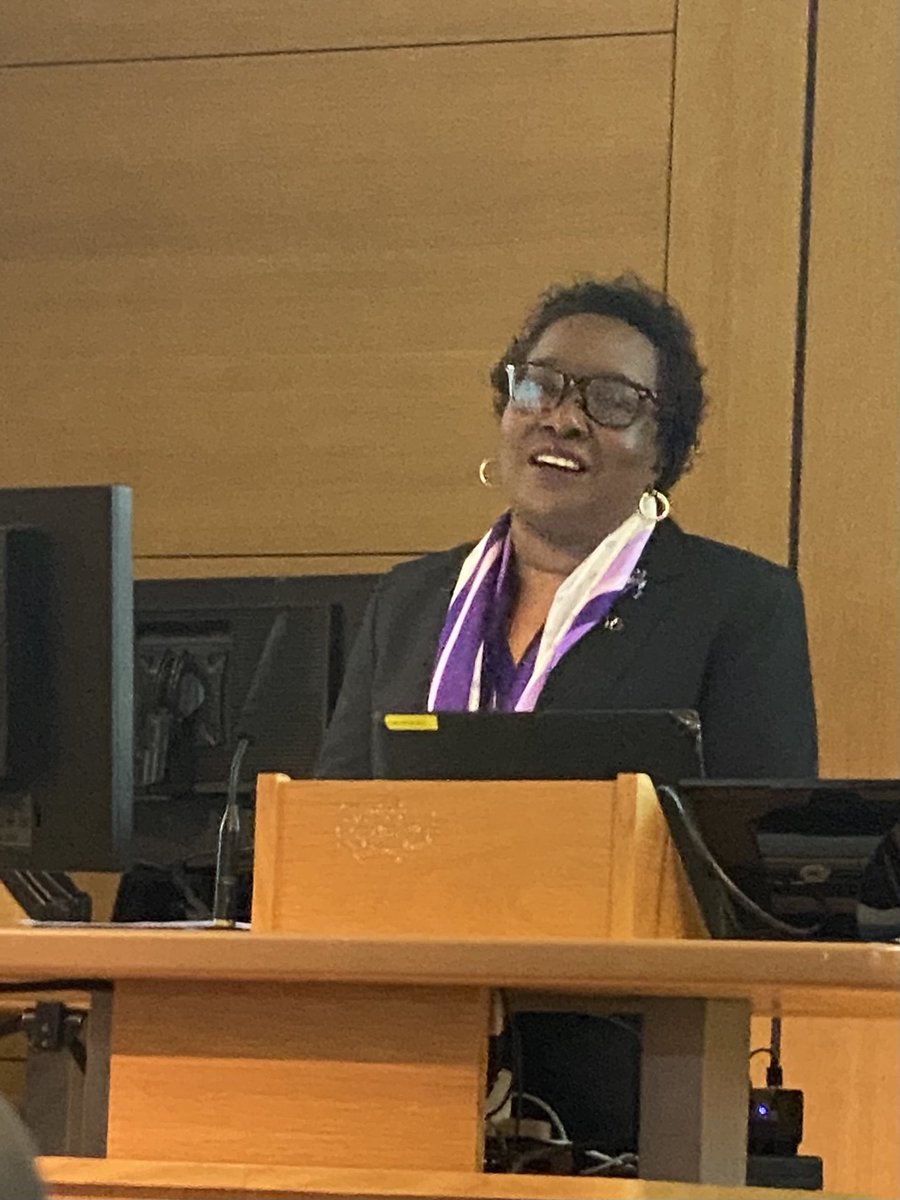 CambridgeFTD's tweet image. Arthena Caston ⁦@WorldDementia⁩ council, inspring us to be patient focused and help those with #mci and #dementia to live well.  “it’s going to be a great day”