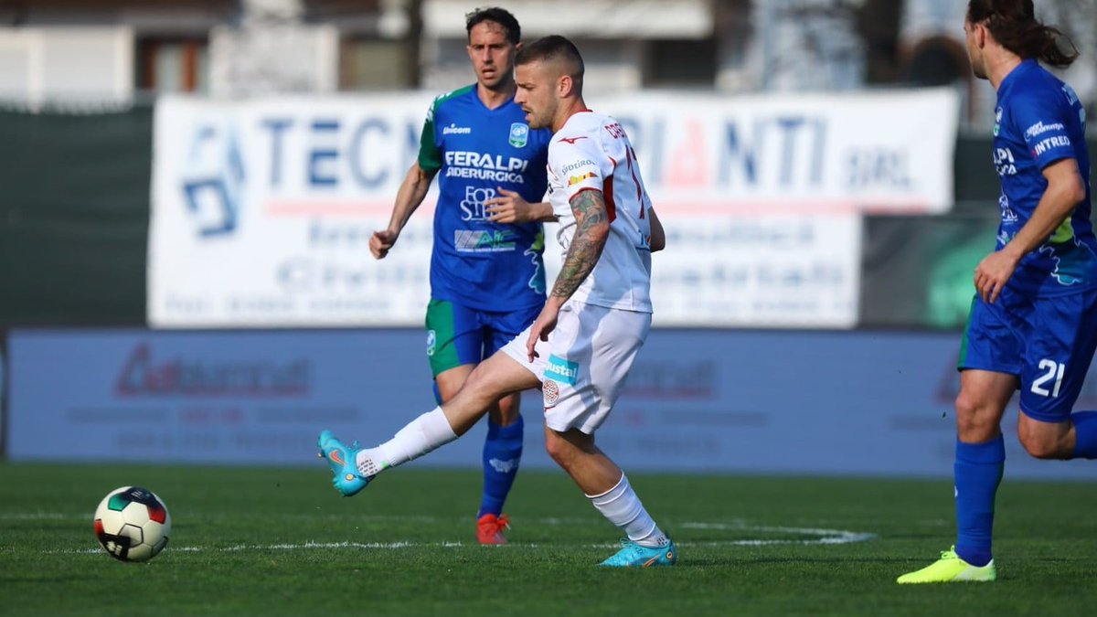 fclubsuedtirol's tweet photo. 📰MATCH REVIEW🇲🇨
Tutto su @feralpisalo-@fclubsuedtirol
📺HIGHLIGHTS: https://t.co/uu6VOrwysh
🎙JAVORCIC: https://t.co/rJkxPFGnDT
📑REPORT
🇮🇹 https://t.co/936mQ6HuWU
🇩🇪 https://t.co/CKrrZt82Sd
#FCS #FCSüdtirol #Whitereds #SerieC #FERFCS #FeralpisalòFCSüdtirol #28marzo https://t.co/pP3VzpvFG5