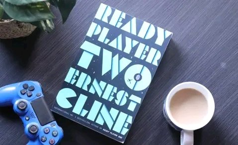 Just whiling away my college holiday as I’m only now treating myself to this sci-fi lit: Ready Player Two, a sequel to one of my all-time favorite novels, Ready Player One by Ernest Cline!!!!!! 
#SSOT #MondayMotivation #Books https://t.co/1DAiKTNEVW