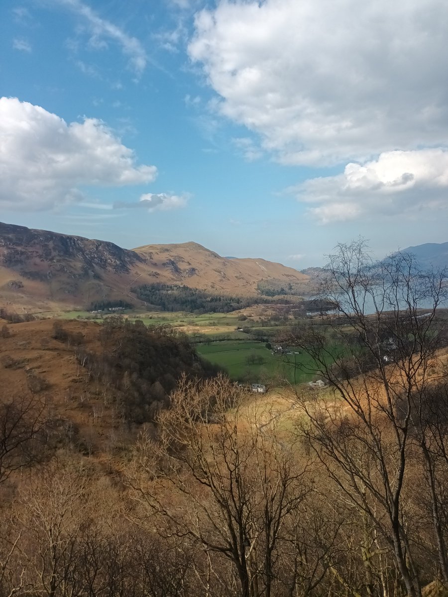 hannahfirmin's tweet photo. Awesome adventure in the Lake District 😊 https://t.co/hMtariBTIs