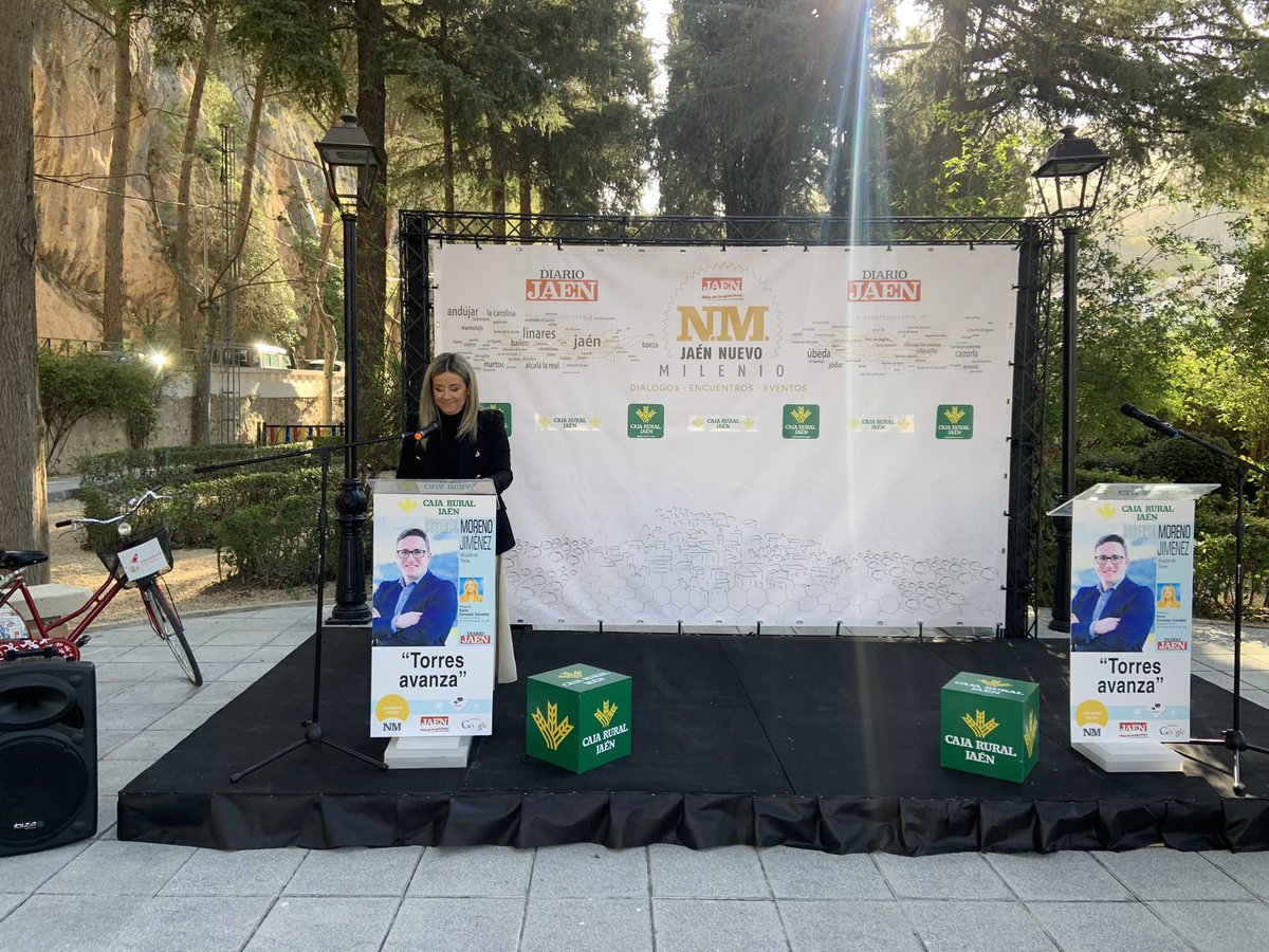 🔵 Comenzamos los diálogos “Jaén Nuevo Milenio” de <a href="/DiarioJAENes/">Diario JAÉN</a> con la presentación de nuestra secretaria general <a href="/eggonzalez78/">Elenagg</a>.

#TorresAvanza
