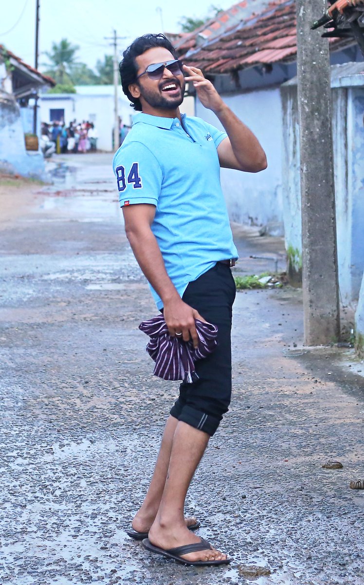 PavithranRm's tweet photo. வட சென்னை மேற்கு மாவட்டம்
Thalaivan #Sulthan @Karthi_Offl Anna... 💯❤️🔥

#Karthi #Sardar #Viruman #PonniyinSelvan #Kaithi2 #PS1 #Karthi24 @Suriya_offl @prabhu_sr @rajsekarpandian @kegvraja @iamRashmika @2D_ENTPVTLTD @DreamWarriorpic @StudioGreen2 @Bakkiyaraj_k @iYogiBabu https://t.co/3MKOeACOJv