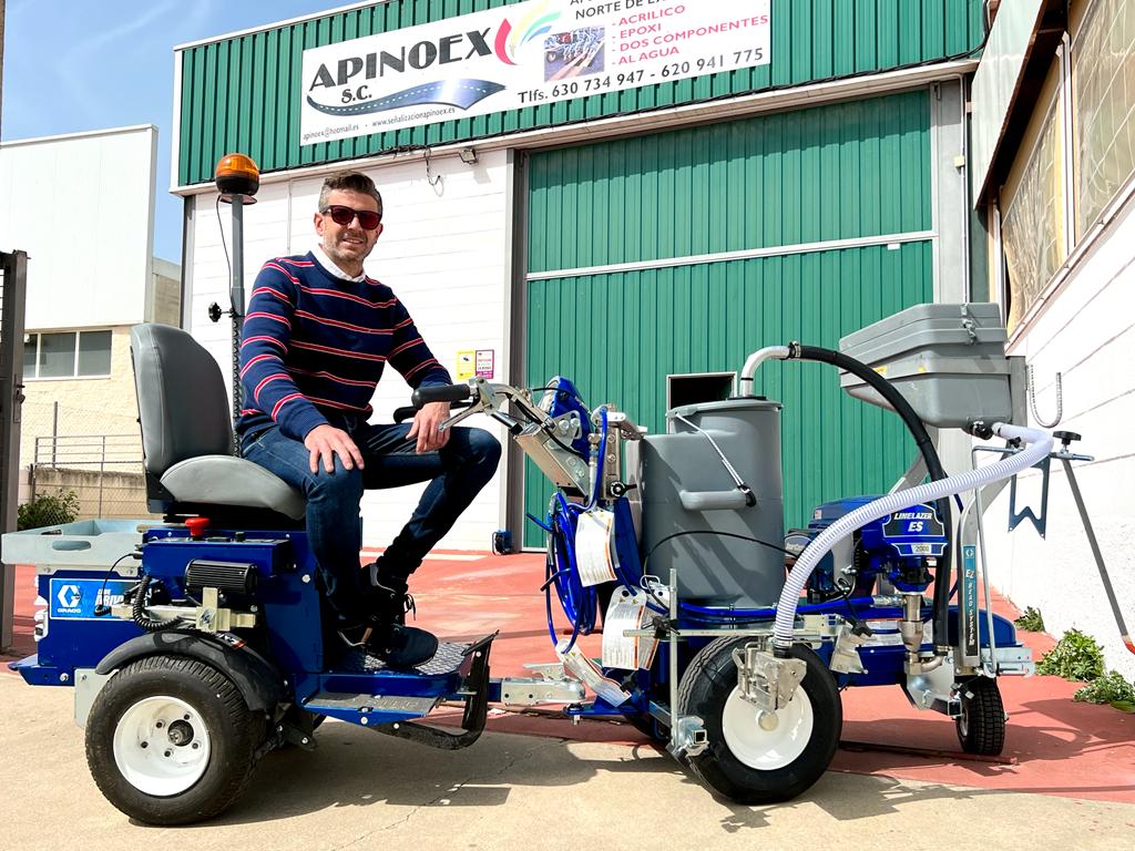 TECMAPROsl's tweet photo. Entregamos a nuestros amigos de Aplicaciones de Pintura Norte de Extremadura APINOEX
👉 Bicomtrafic 200DC HP Reflexive + LineDriver 200 DC
👉 LineLazer ES 2000 + LineDriver ES (eléctricos/batería)
Más info: https://t.co/IzQaXzu0EX
comercial@tecmapro.com https://t.co/lQnPLOxWzZ