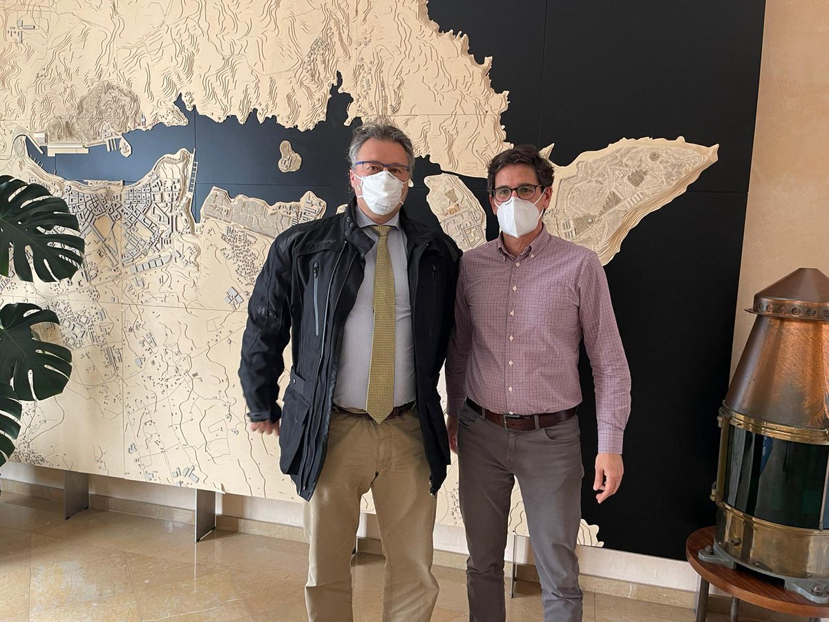 📢#SineDoloreWorldPark2022 se presenta ante D. Vicente Fullana, Dtor del Puerto de Mahón, que recibió a su promotor, el Dr. Jordi Moya, Pte de <a href="/Sine_Dolore/">Fundación Sine Dolore España</a> European Pain Foundation  

🔆#MenorcaPainForum2022 MenorcaCongress.com