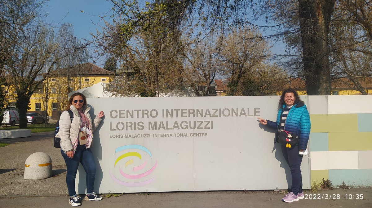 Erasmustriana's tweet photo. @Erasmustriana Está semana dos  profesoras  de infantil están realizando un Jobshadowing dentro del programa @EUErasmusPlus  @sepie,en la zona de Emilia-Romagna Italia  para conocer técnicas y metodologías diferentes a las nuestras .Hoy están visitando el centro @reggio_children https://t.co/46zUyH2ZQY