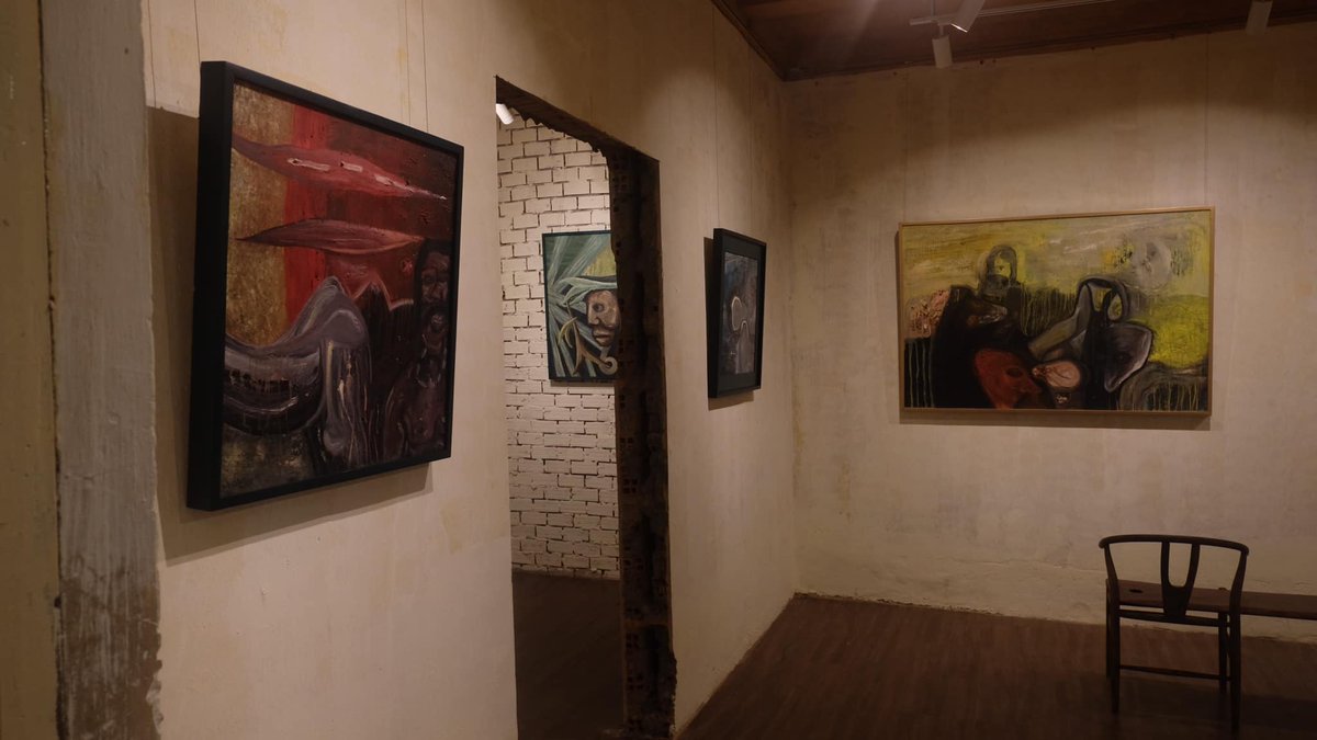 WynnTan16's tweet photo. Exhibition of my paintings. #Nft #openseaE https://t.co/ysLMsITBWG